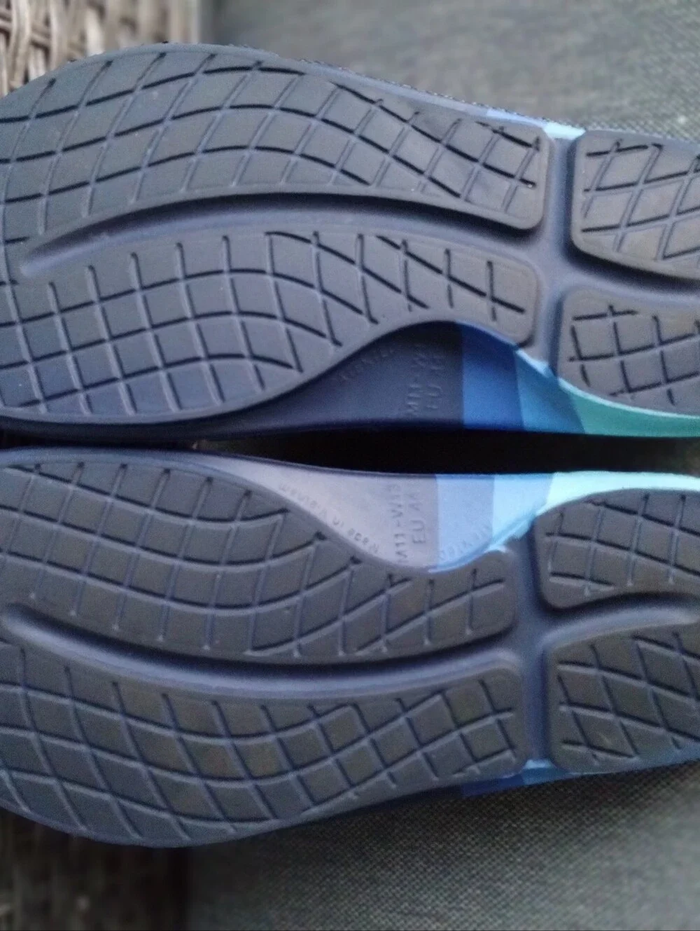 OOFOS OOahh Sport Flex Recovery Slides Men’s 11 Women’s 13 Navy Blue